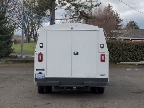 New 2024 Ford E-350 and Econoline 350 Super Duty w/ Power Windows & Locks Group RWD image 4