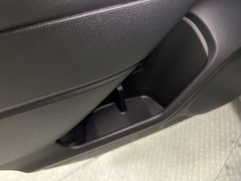 Used 2025 Subaru Forester Premium AWD/4WD image 54