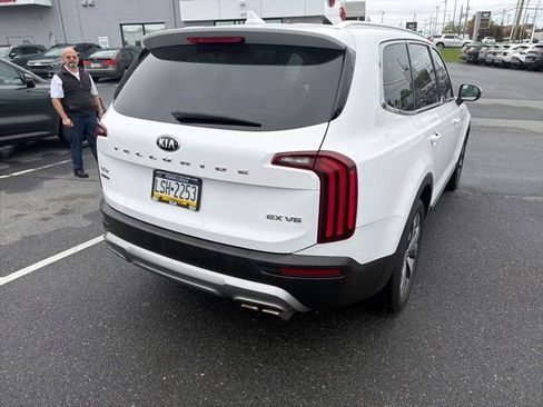 Used 2021 Kia Telluride EX w/ EX Premium Package AWD/4WD image 1