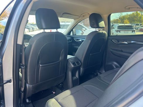 Used 2023 Buick Envision Preferred image 16