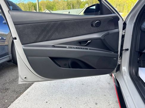 Used 2025 Hyundai Elantra N FWD image 13