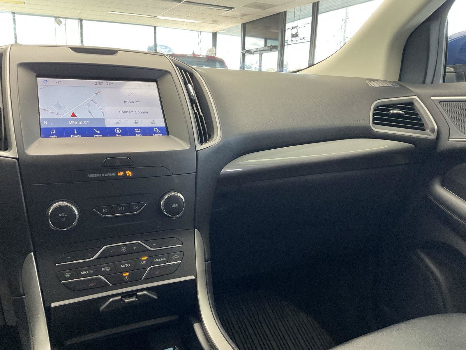 Used 2020 Ford Edge SEL w/ Cold Weather Package AWD/4WD image 13
