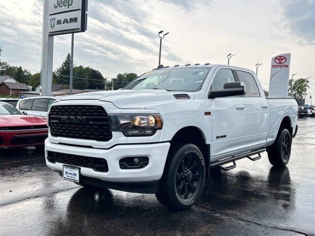 Used 2022 RAM 2500 Big Horn w/ Night Edition AWD/4WD image 5