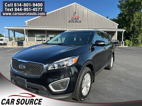Used 2017 Kia Sorento AWD image 1