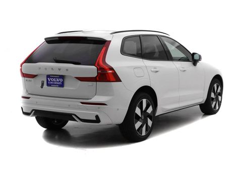 New 2024 Volvo XC60 T8 Plus w/ Protection Package Premier image 4