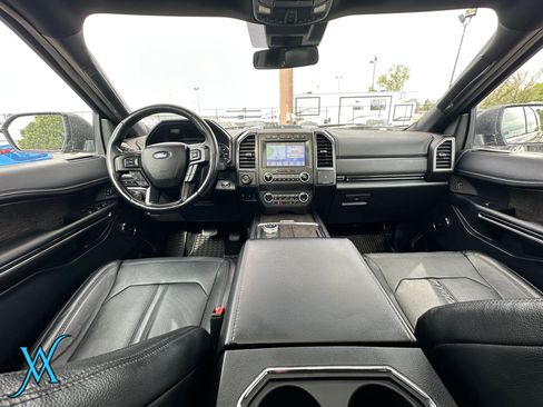 Used 2019 Ford Expedition Limited w/ Equipment Group 302A AWD/4WD image 31