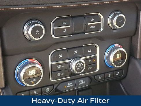 Used 2024 GMC Yukon XL AT4 w/ Technology Package image 22