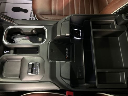 Used 2025 GMC Sierra 3500 Denali Ultimate image 21