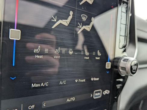 Used 2023 RAM 1500 Laramie image 5