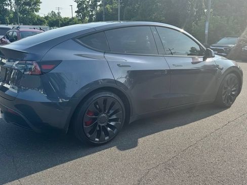 Used 2022 Tesla Model Y Performance AWD/4WD image 28
