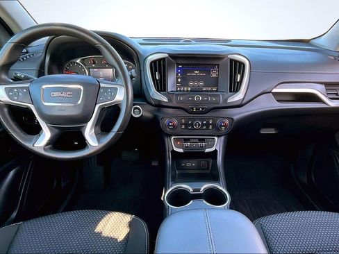 Used 2023 GMC Terrain SLE w/ Driver Convenience Package image 16
