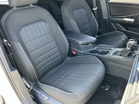 Used 2022 Volkswagen Jetta Sport FWD image 8