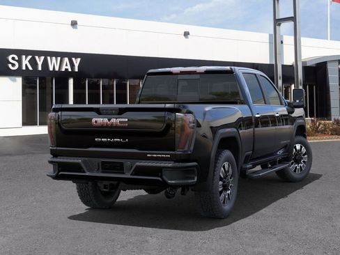 New 2025 GMC Sierra 3500 Denali w/ Technology Package image 32