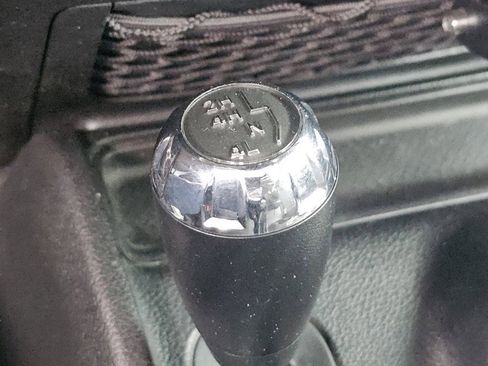 Used 2018 Jeep Wrangler Unlimited Sport S image 10