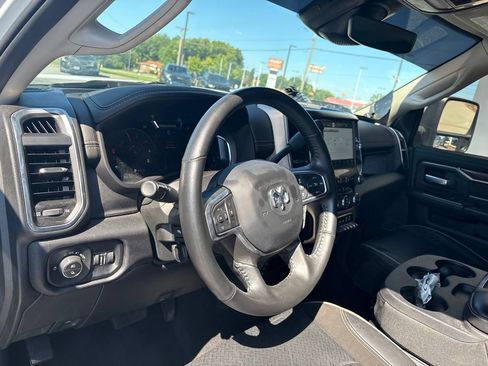 Used 2024 RAM 2500 Laramie w/ Safety Group AWD/4WD image 3
