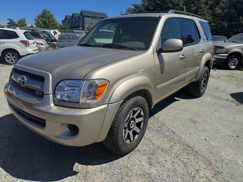 Used 2007 Toyota Sequoia SR5 image 4