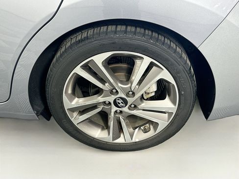 Used 2017 Hyundai Elantra Limited w/ Limited Tech Package 04 image 11
