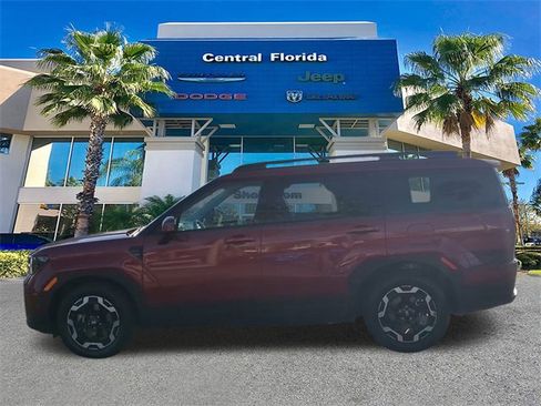 Used 2025 Hyundai Santa Fe SEL image 8