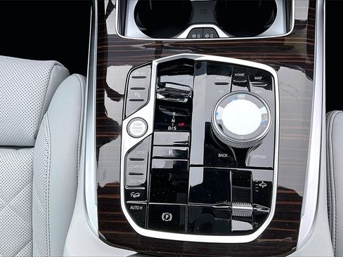 New 2026 BMW X7 xDrive40i image 19