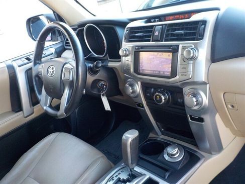 Used 2013 Toyota 4Runner SR5 image 21