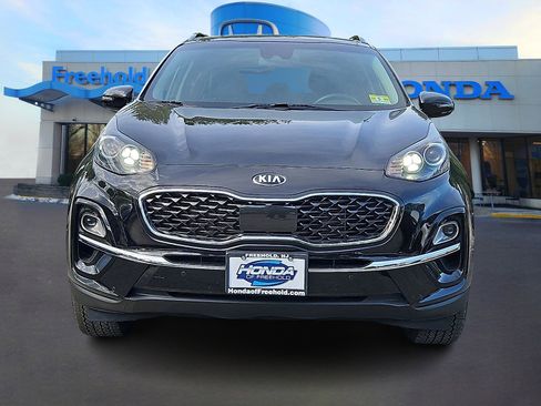 Used 2021 Kia Sportage EX w/ EX Technology Package AWD/4WD image 2