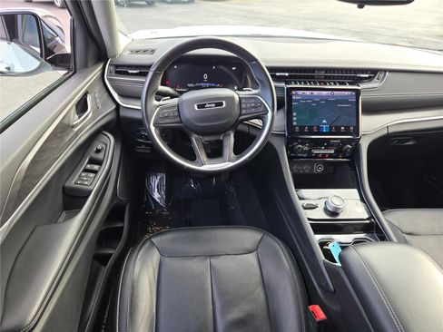 Certified 2022 Jeep Grand Cherokee Limited image 21