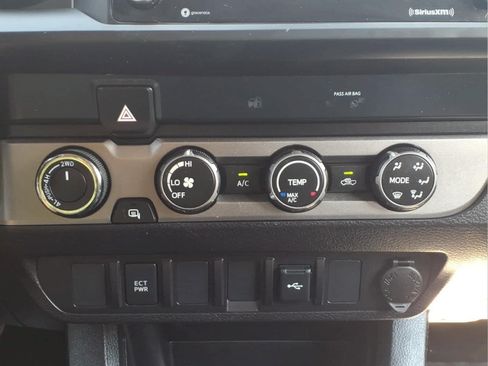 Used 2021 Toyota Tacoma SR AWD/4WD image 25