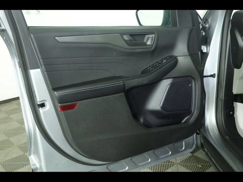 Used 2024 Ford Escape Active FWD image 17