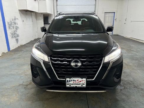 Used 2023 Nissan Kicks SR w/ SR Premium Package image 26