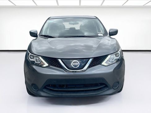 Used 2019 Nissan Rogue Sport S w/ Appearance Package FWD image 2
