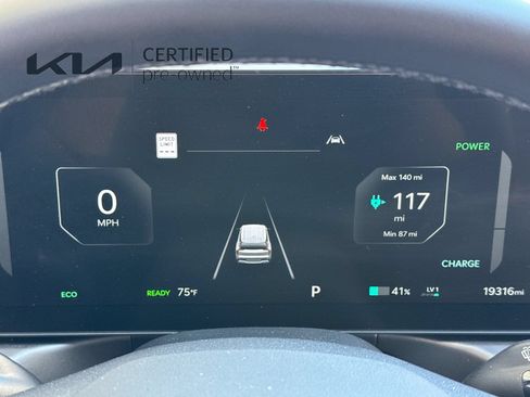 Certified 2024 Kia EV9 Light Long Range RWD image 25