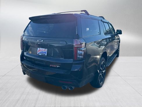 Used 2024 Chevrolet Suburban RST w/ Sport Performance Package image 6