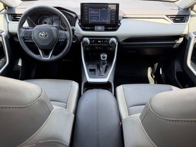 Used 2021 Toyota RAV4 XLE Premium FWD image 10
