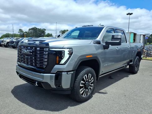 New 2026 GMC Sierra 2500 Denali Ultimate w/ Max Trailering Package AWD/4WD image 3