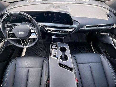 Certified 2025 Cadillac Lyriq Luxury w/ LPO, Floor Liner Package image 7