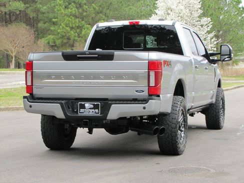 Used 2022 Ford F250 Platinum w/ FX4 Off-Road Package image 11