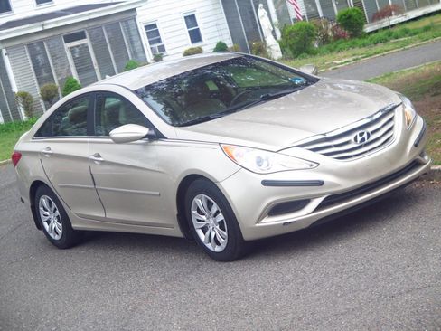 Used 2011 Hyundai Sonata GLS FWD image 34