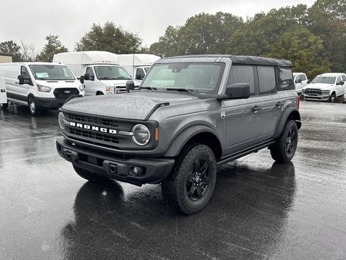 New 2025 Ford Bronco Big Bend w/ Black Diamond Package image 2