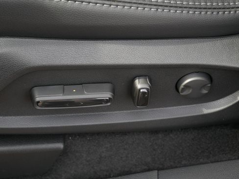 New 2025 Honda Pilot EX-L image 13