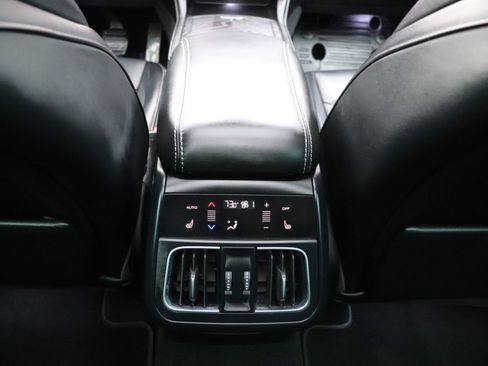 Used 2023 Maserati Grecale GT image 22