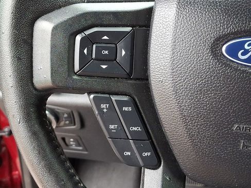 Used 2019 Ford F150 XLT w/ Equipment Group 302A Luxury AWD/4WD image 22