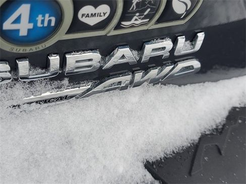 Used 2024 Subaru Crosstrek 2.0i Premium image 6