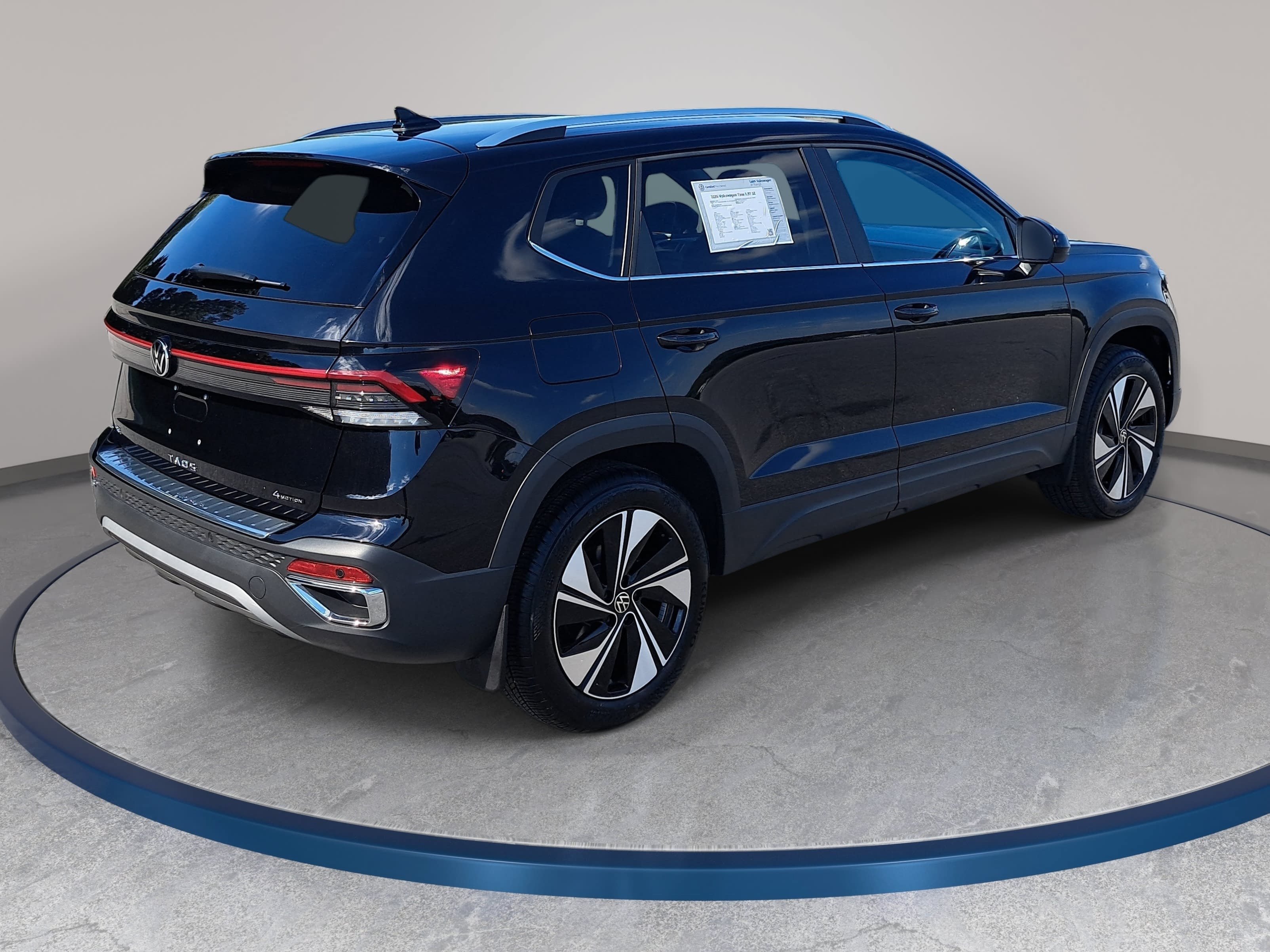 Used 2026 Volkswagen Taos SE AWD/4WD image 5