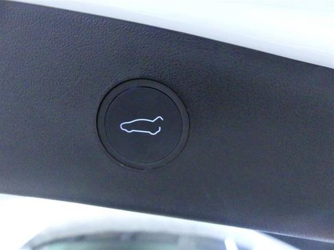 Used 2022 Tesla Model 3 Performance AWD/4WD image 30