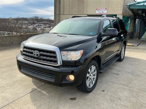 Used 2016 Toyota Sequoia Limited image 10