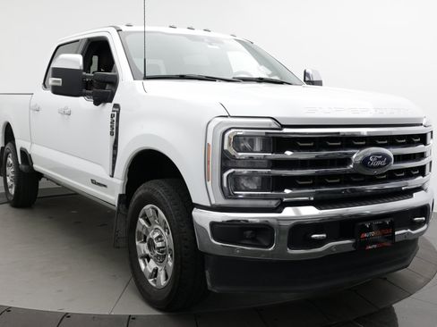 Used 2024 Ford F250 King Ranch AWD/4WD image 3