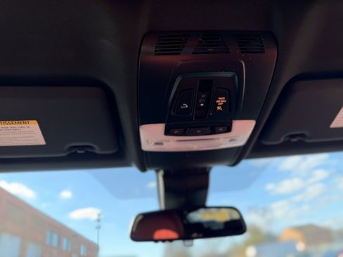 Used 2017 BMW X6 xDrive35i w/ M Sport Package image 29