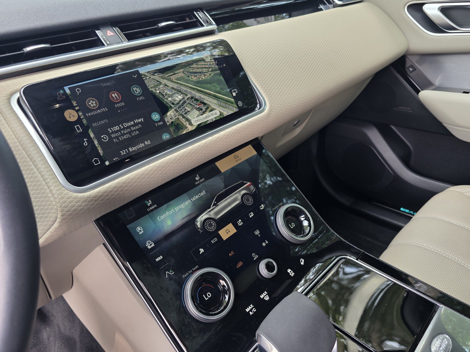 Certified 2023 Land Rover Range Rover Velar R-Dynamic S AWD/4WD image 23
