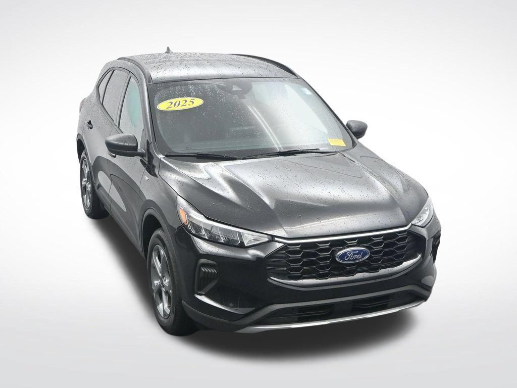 Used 2025 Ford Escape ST-Line AWD/4WD image 24