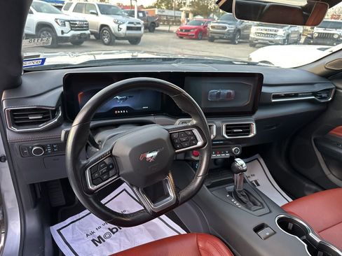 Used 2024 Ford Mustang Premium image 9